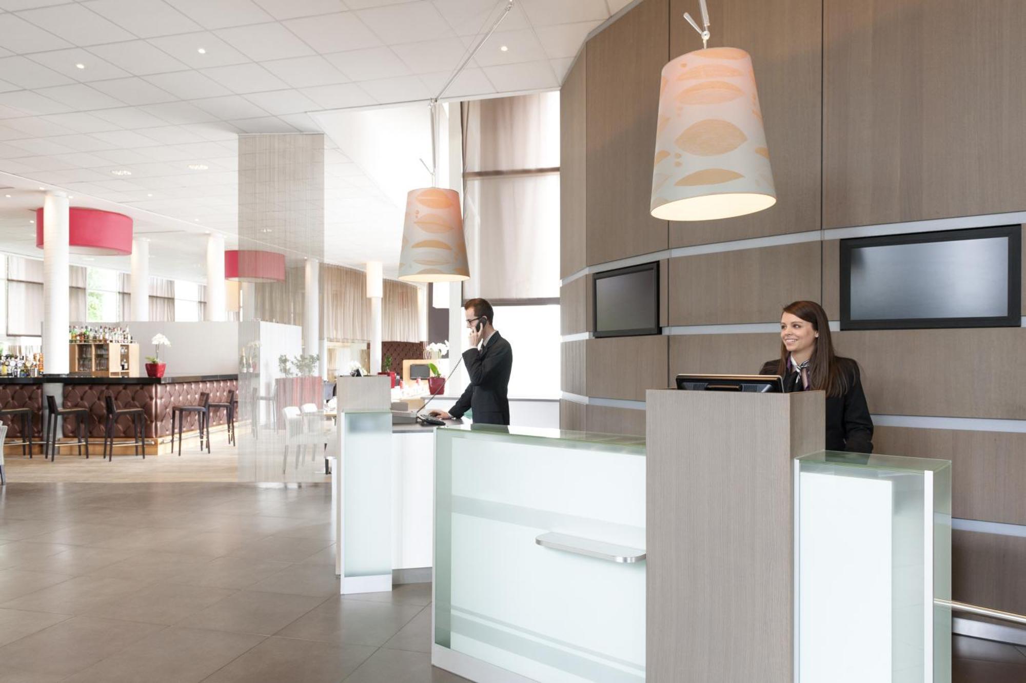 Novotel Brugge Centrum - Reopening May 2024, Complete 4-Star Renovated Hotel Екстер'єр фото